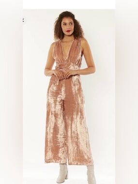 Amuse Sociaty Sleeveless Velvet Jumpsuit in Rose Gold size M